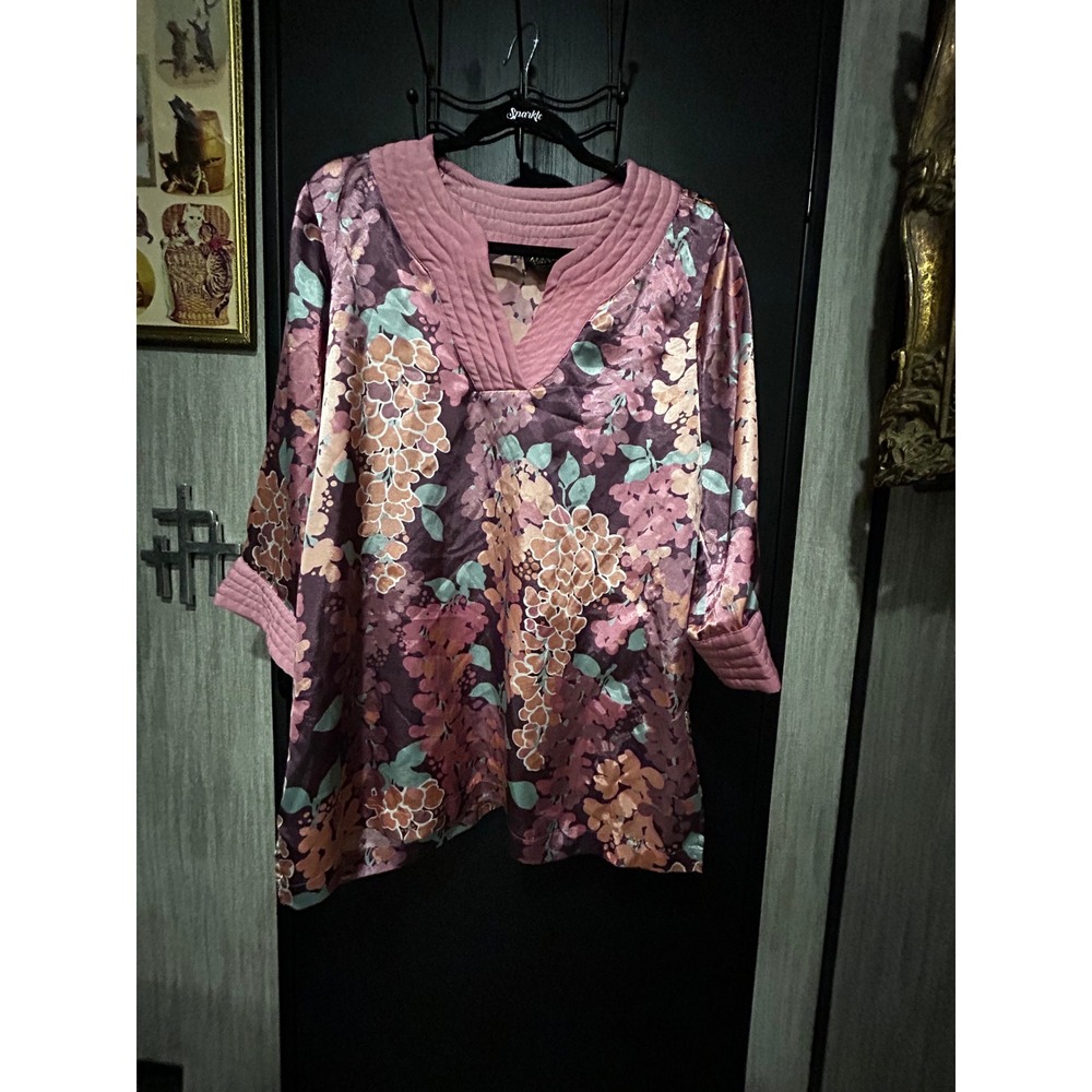 Bob Mackie Wearable Art Floral Tunic Top  Satin V-Neck Quilted Trim Vintage Lg